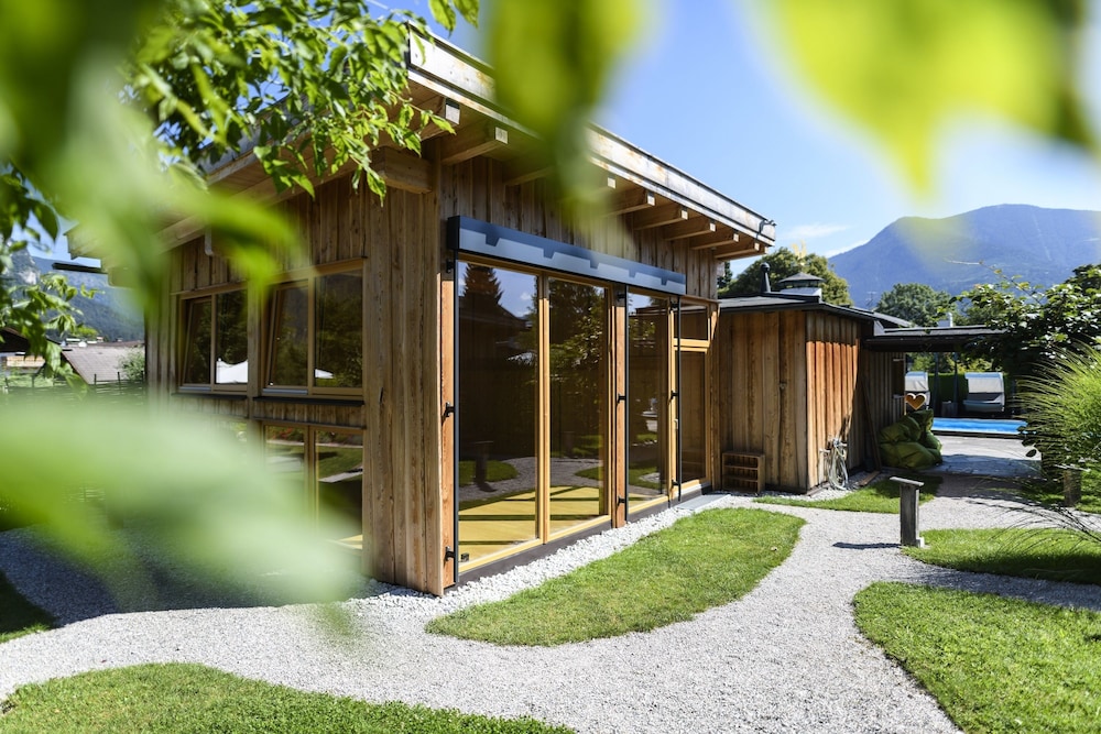 STAUDACHERHOF 41/50