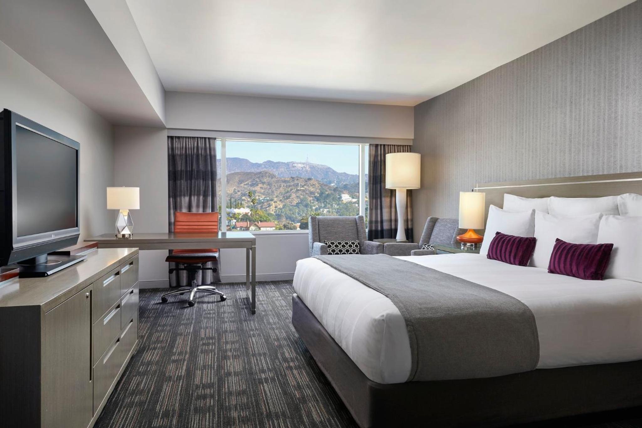 Hollywood, King Bed