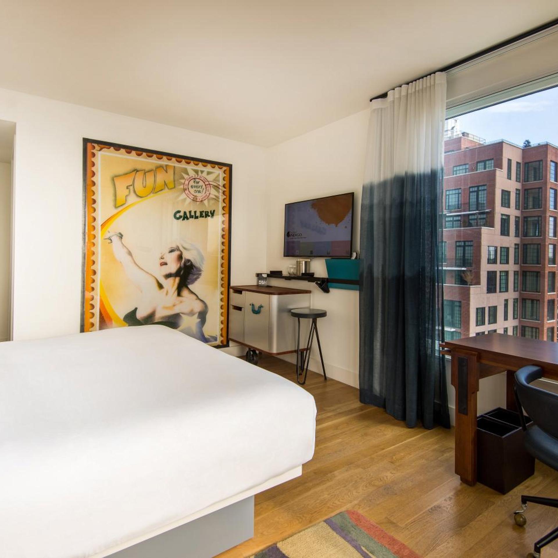 غرفة بريميوم بسرير كينج وسرير كوين بإطلالة على المدينة، Hotel Indigo Lower East Side New York 3/6