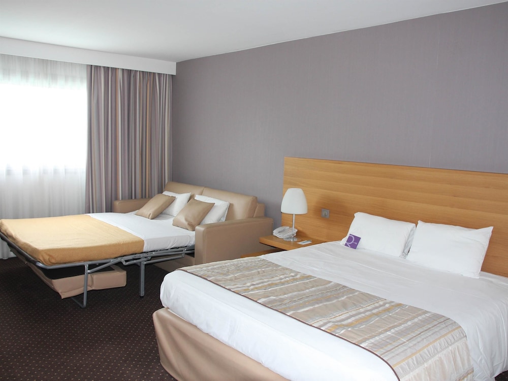 Mercure Bordeaux Lac Hotel 22/77