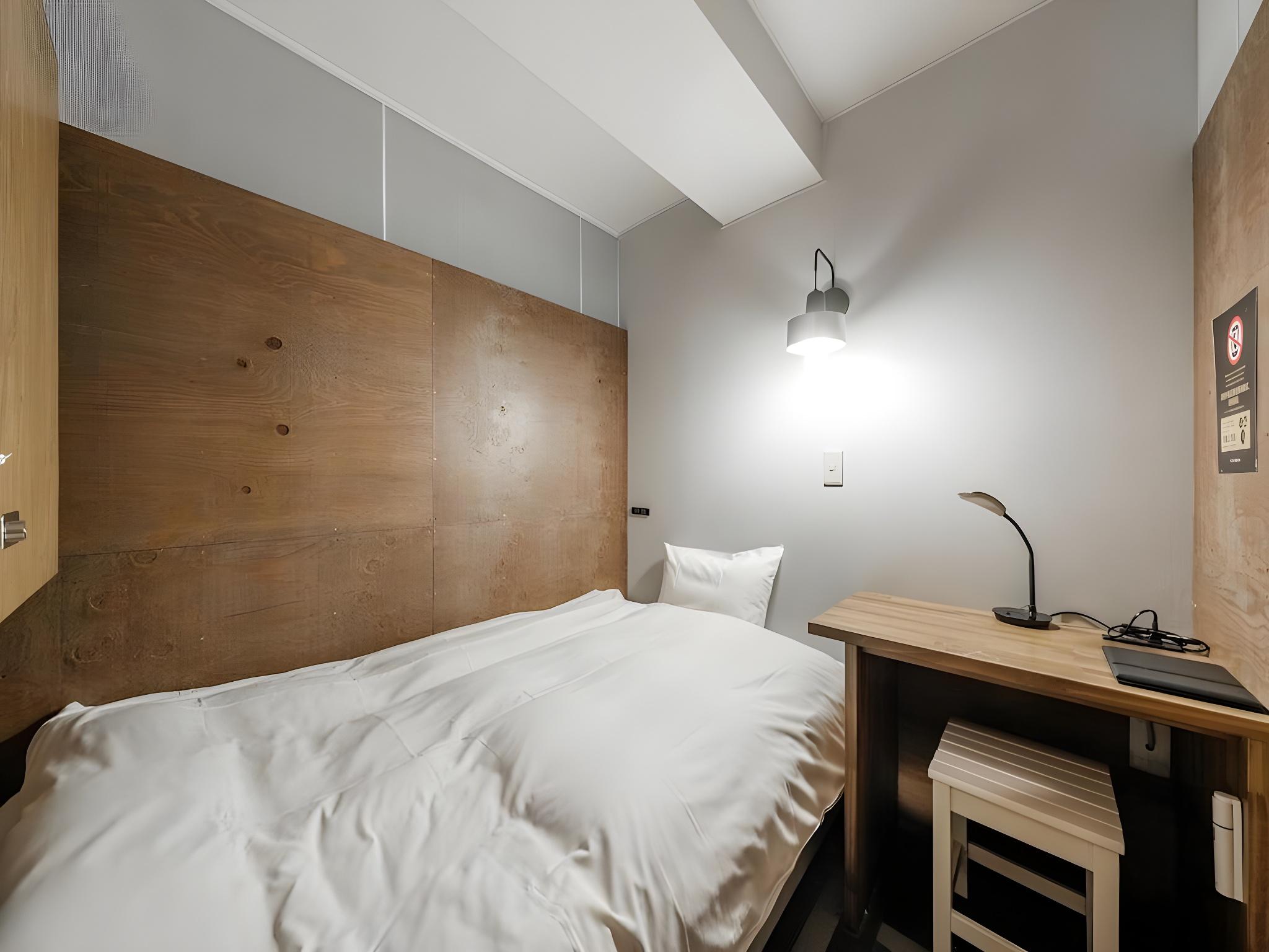 سكن مشترك مختلط بسرير فردي