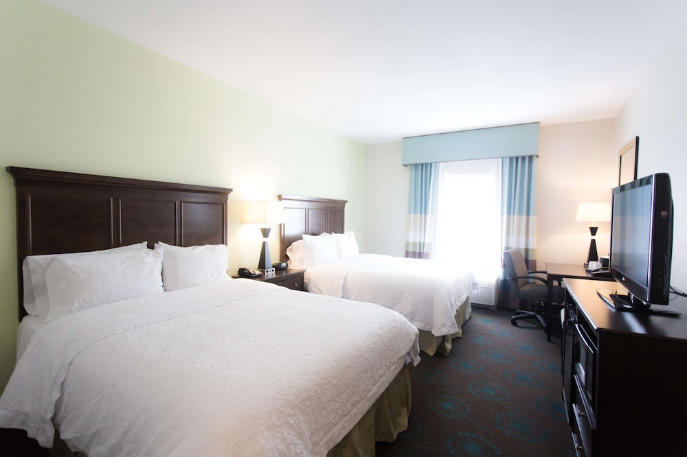 Hampton Inn And Suites Middlebury In 12/42