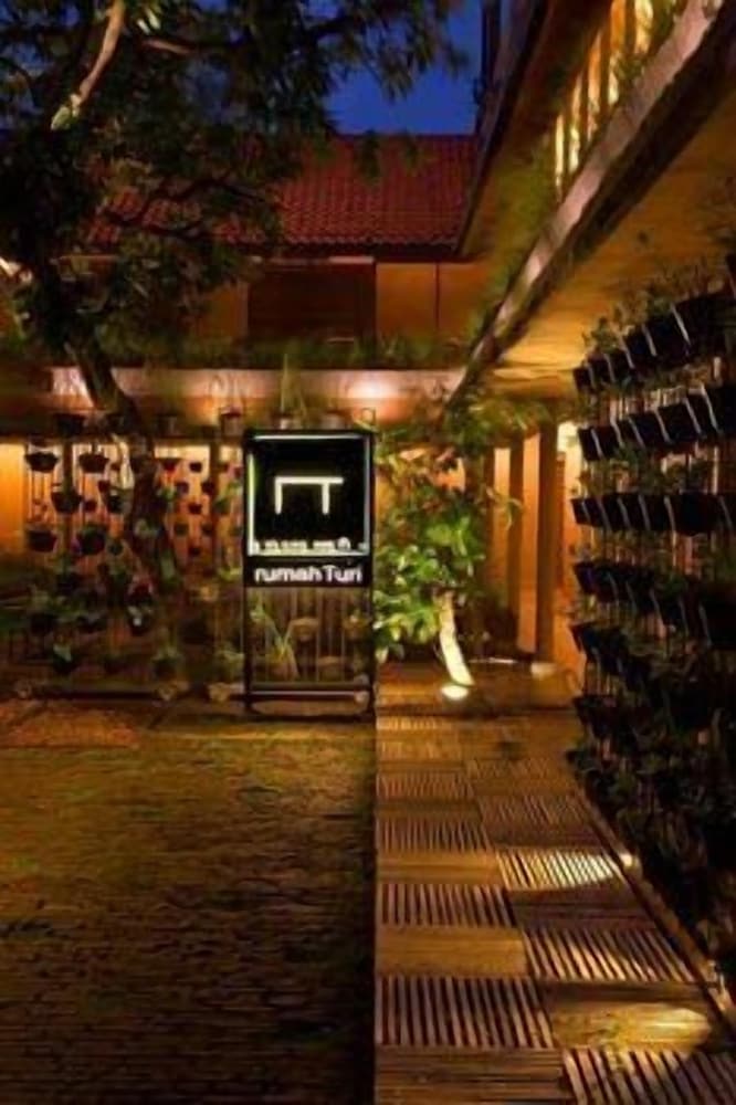 Rumah Turi 47/50