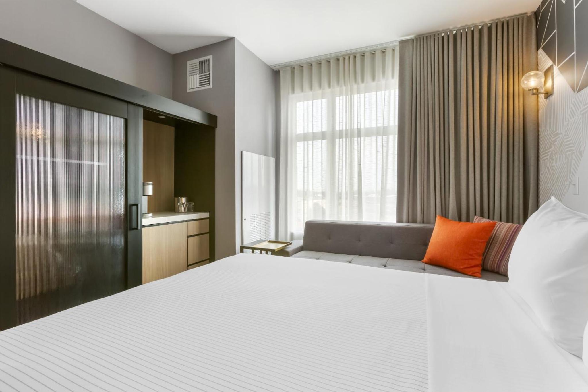 ROOM, 2 QUEEN BEDS
