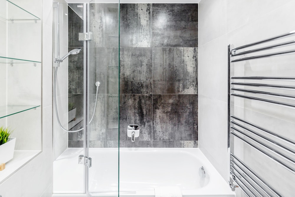 Roomspace Apartments -Walpole Court 47/50