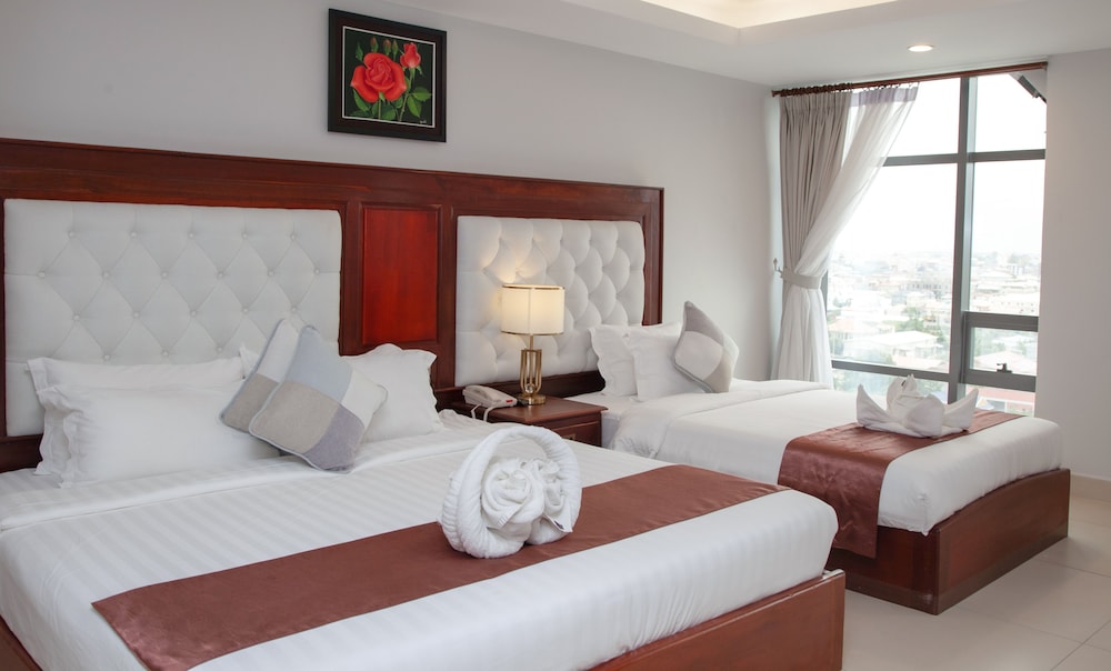 DELUXE CITY VIEW TWIN ROOM