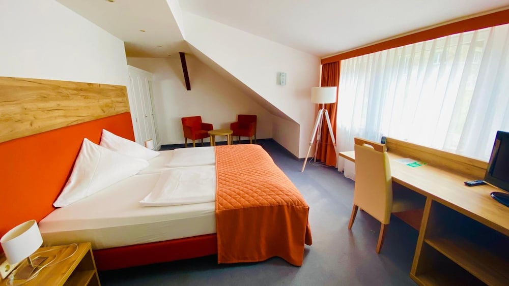 Hotel Erbgericht Krippen 5/50