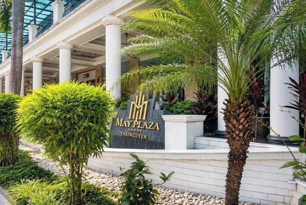 May Plaza Hotel 46/50