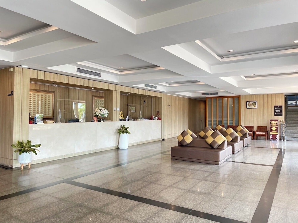 Bunjongburi Hotel 4/50