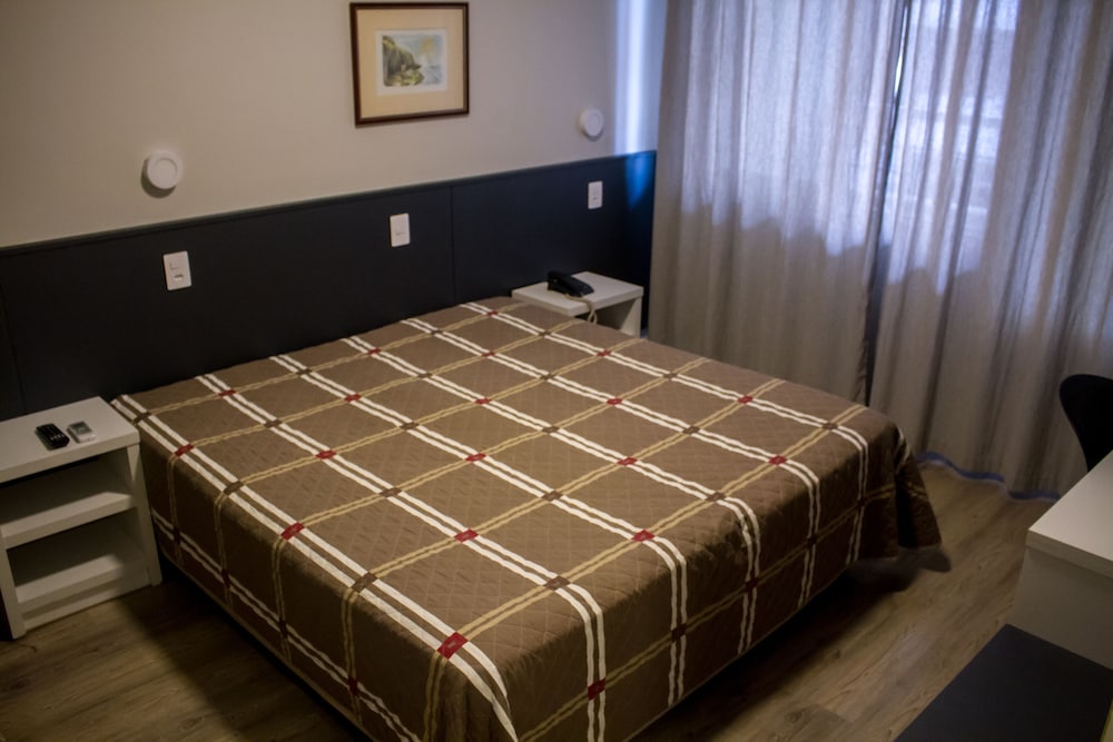 A Furninha Hotel 6/28