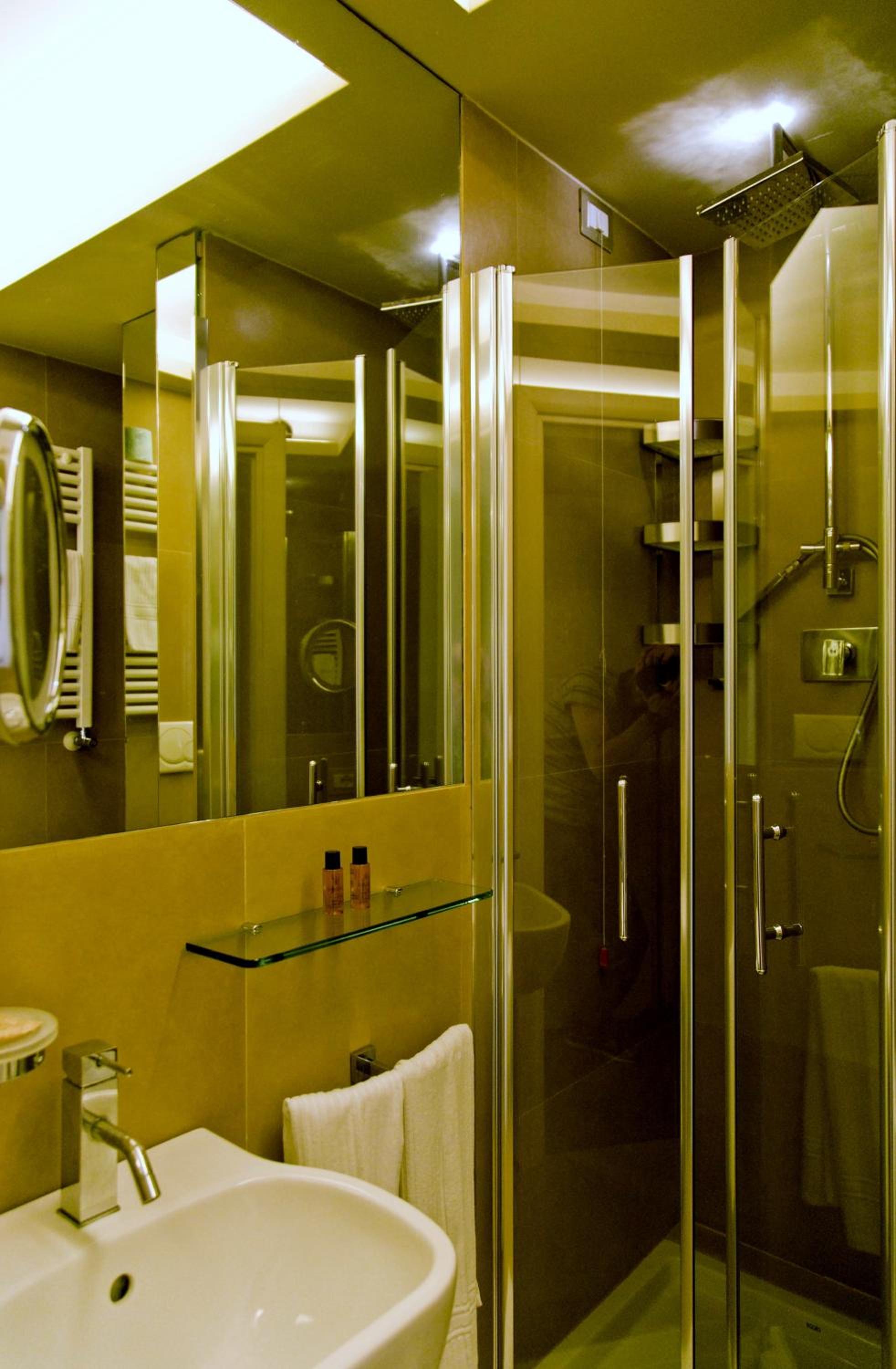 Hotel Valeri 47/50