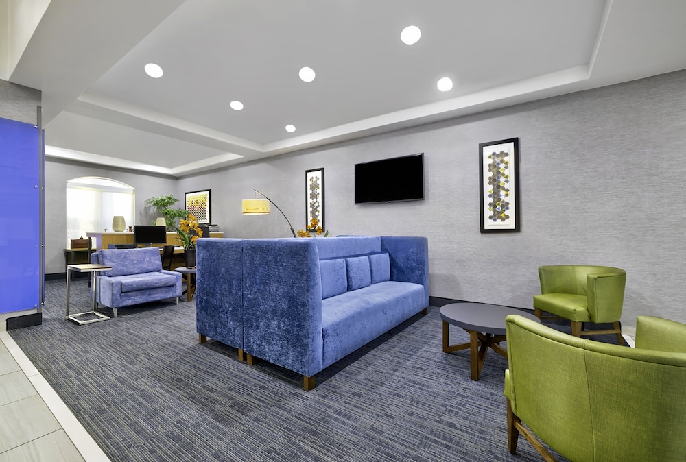 Holiday Inn Express Hotel And Suites Kansas City Grandview 18/64