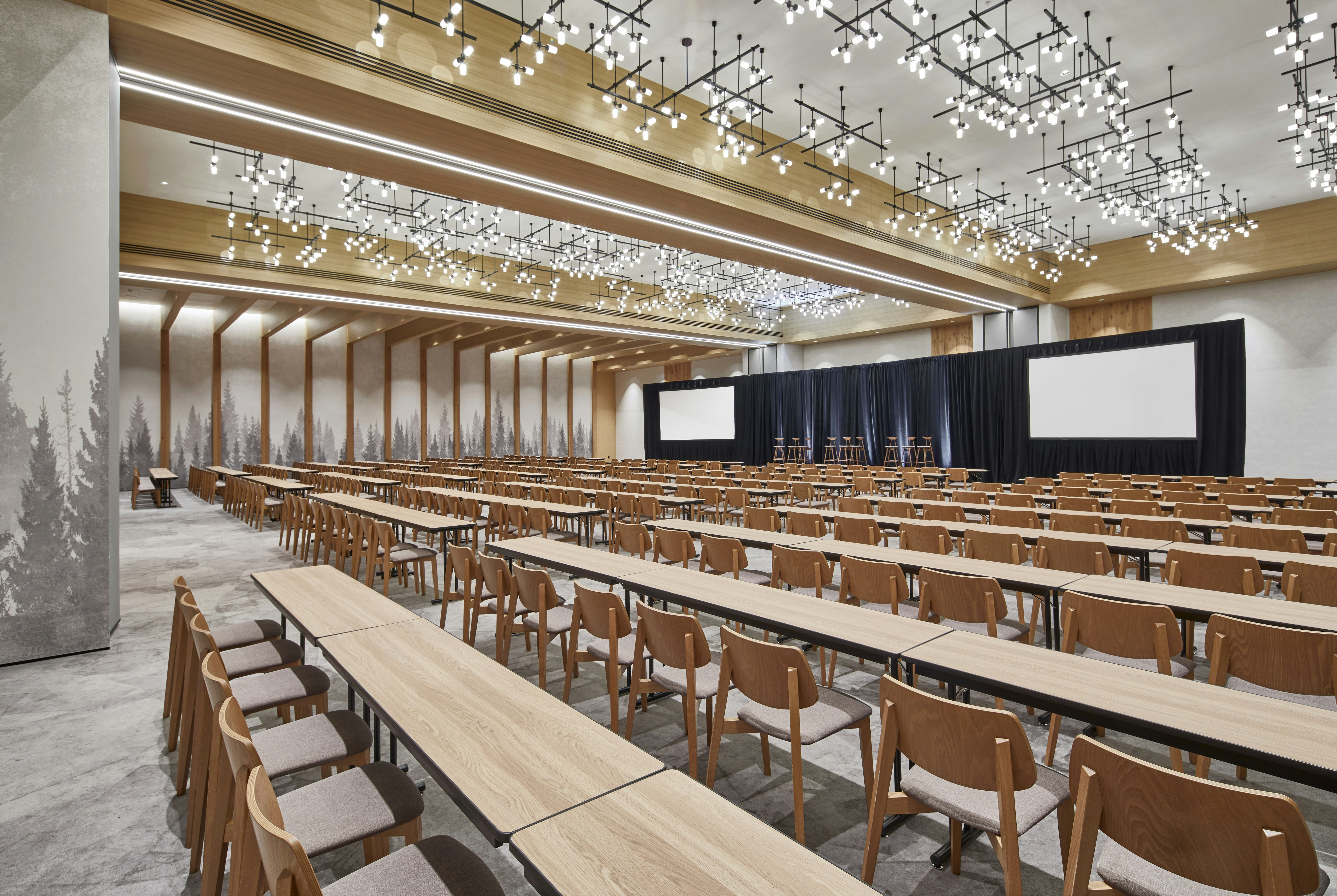 Embassy Suites by Hilton Nashville Downtown Convention Center 38/42