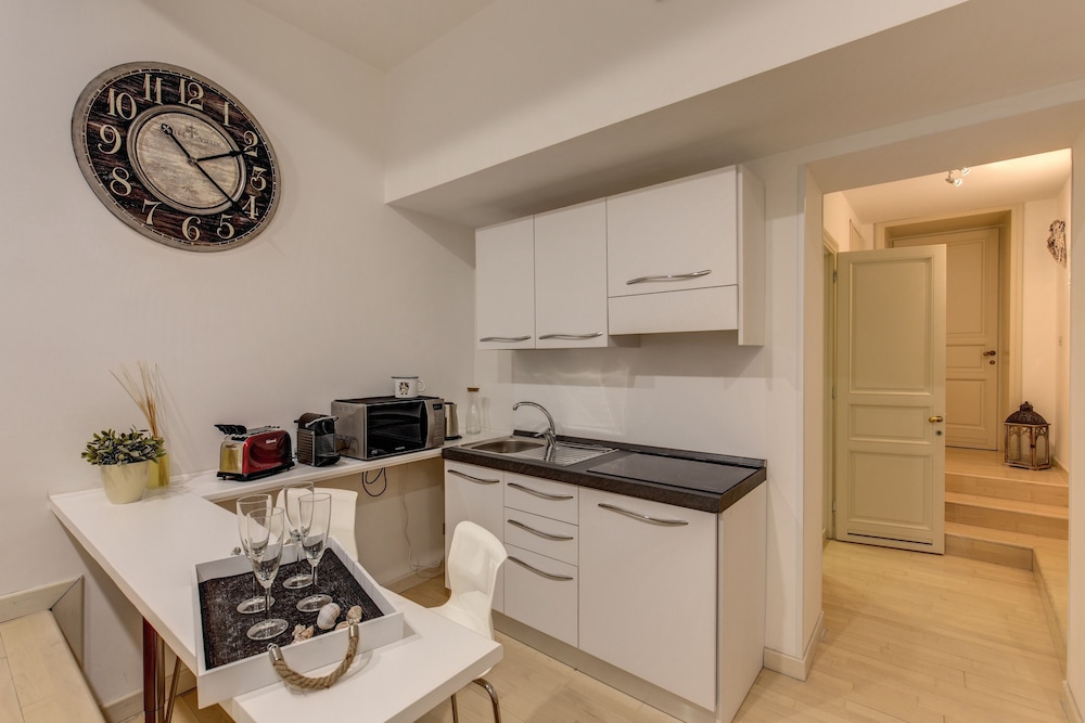 Trevi Miracle Suite 1/37