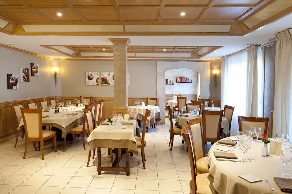 Logis Hotel Le Cheval Rouge 15/26