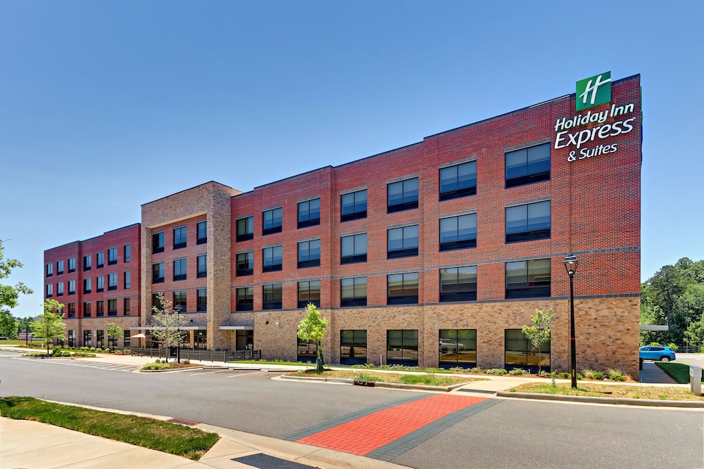 HOLIDAY INN EXPRESS AND SUITES WINSTON SALEM SW CLEMMONS 1/50