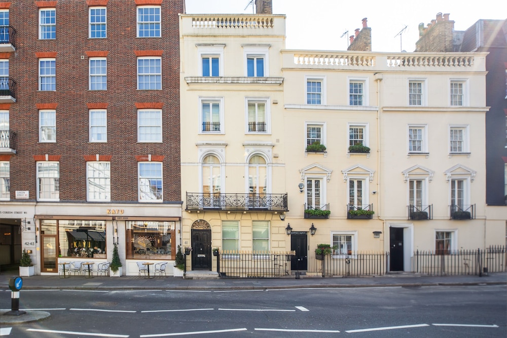 Mayfair Guesthouse 2/50