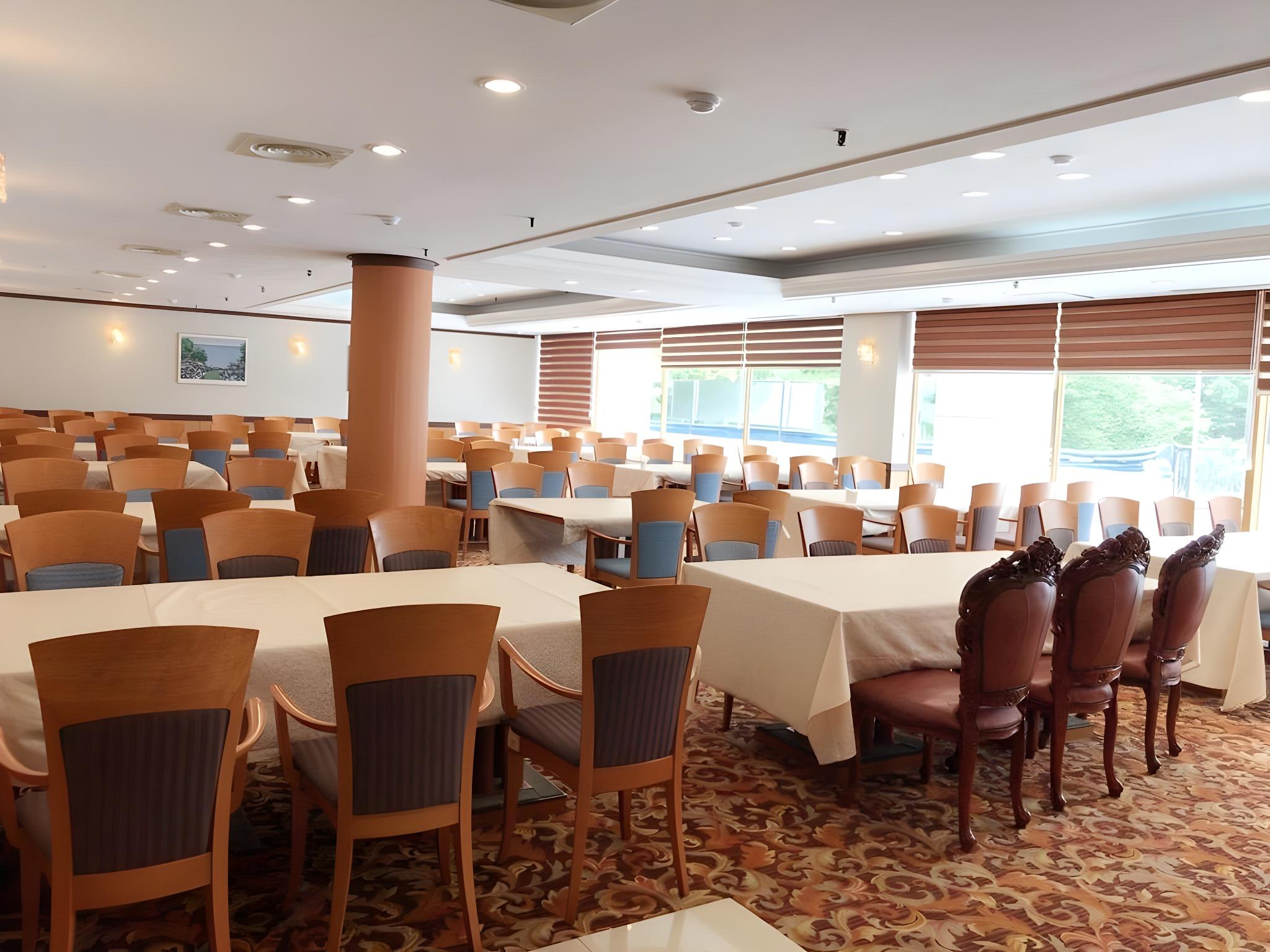 Lake Hills Hotel Songnisan 25/35