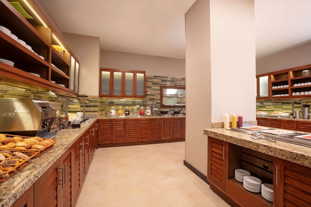 Hyatt Place Aguascalientes Bonaterra 49/59