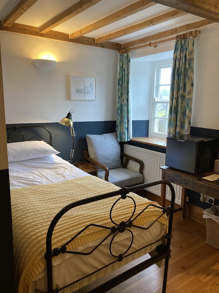 Riverside Bed &amp; Breakfast 7/46