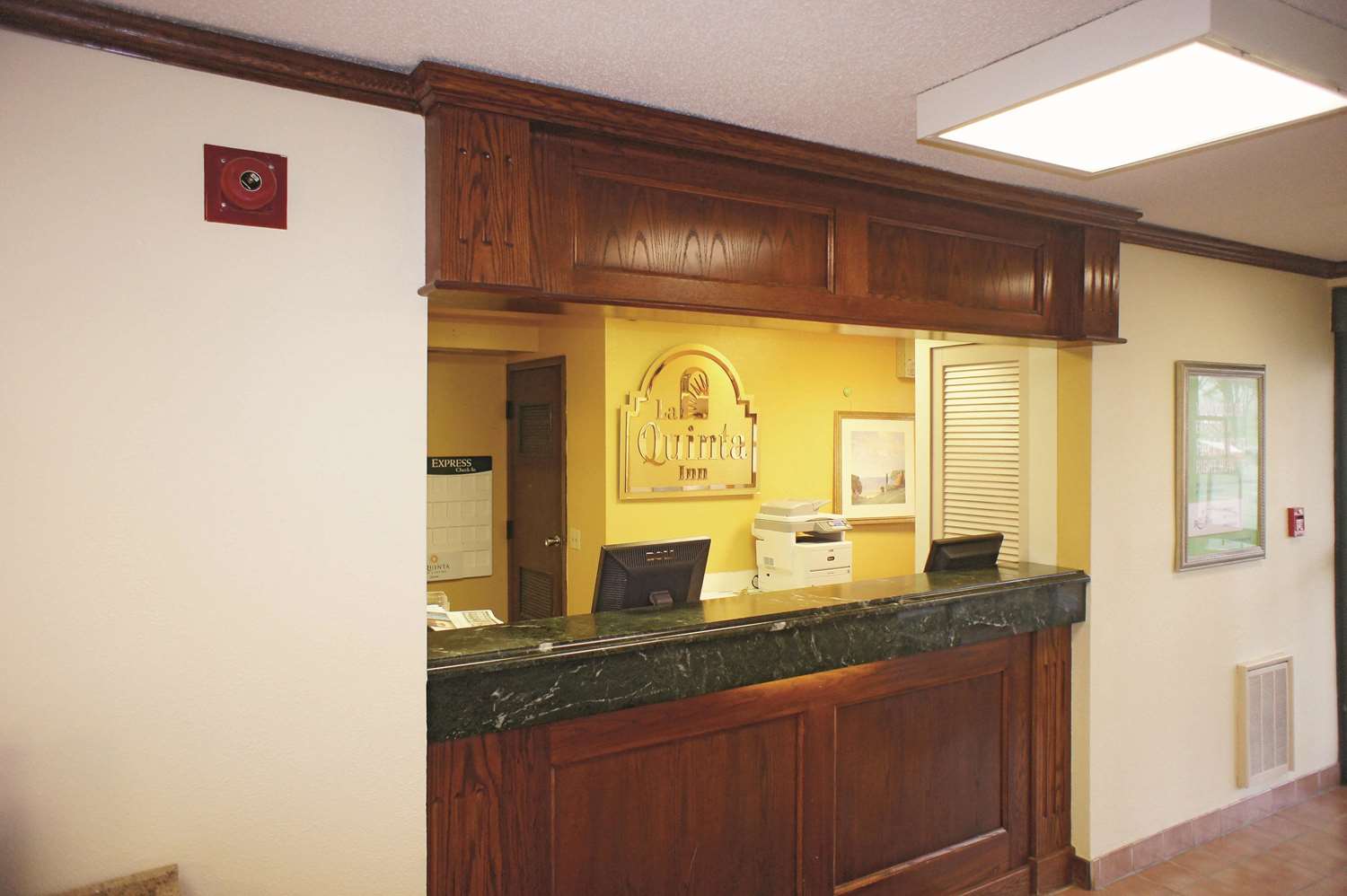 La Quinta Inn Omaha Southwest 5/23