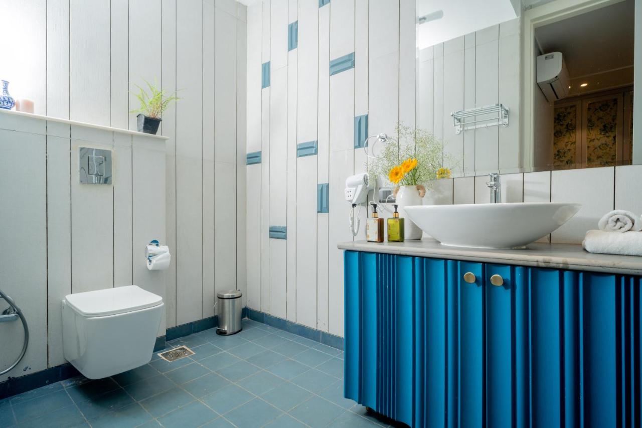 ELIVAAS Prive Suntuarios Casa Ikkebana 4 BHK With Jacuzzi, Pvt Pool and Bar 52/54