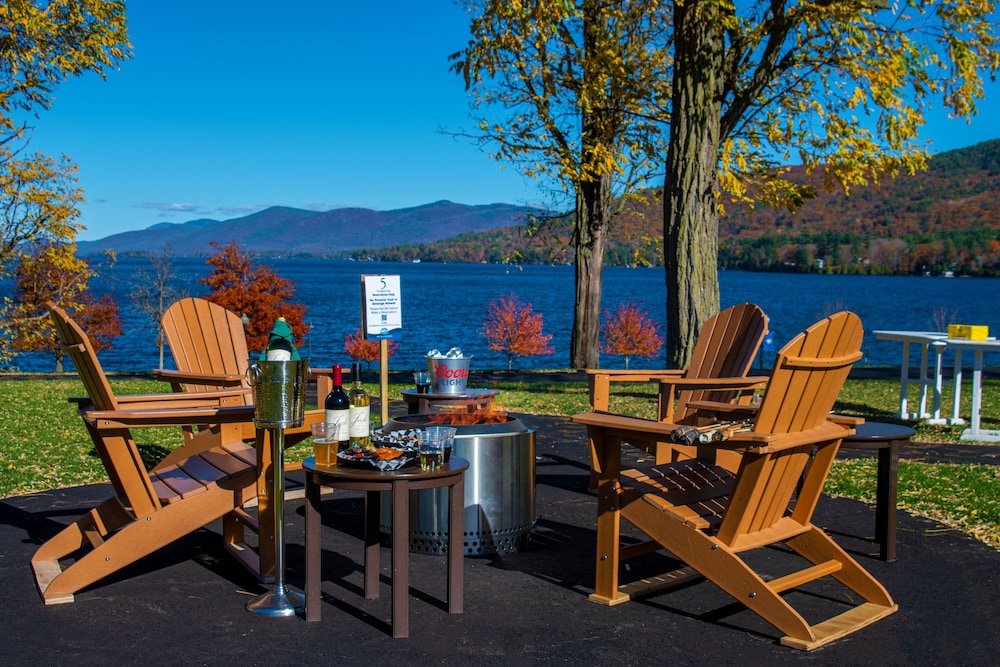 Fort William Henry Hotel and Conference Center 51/67