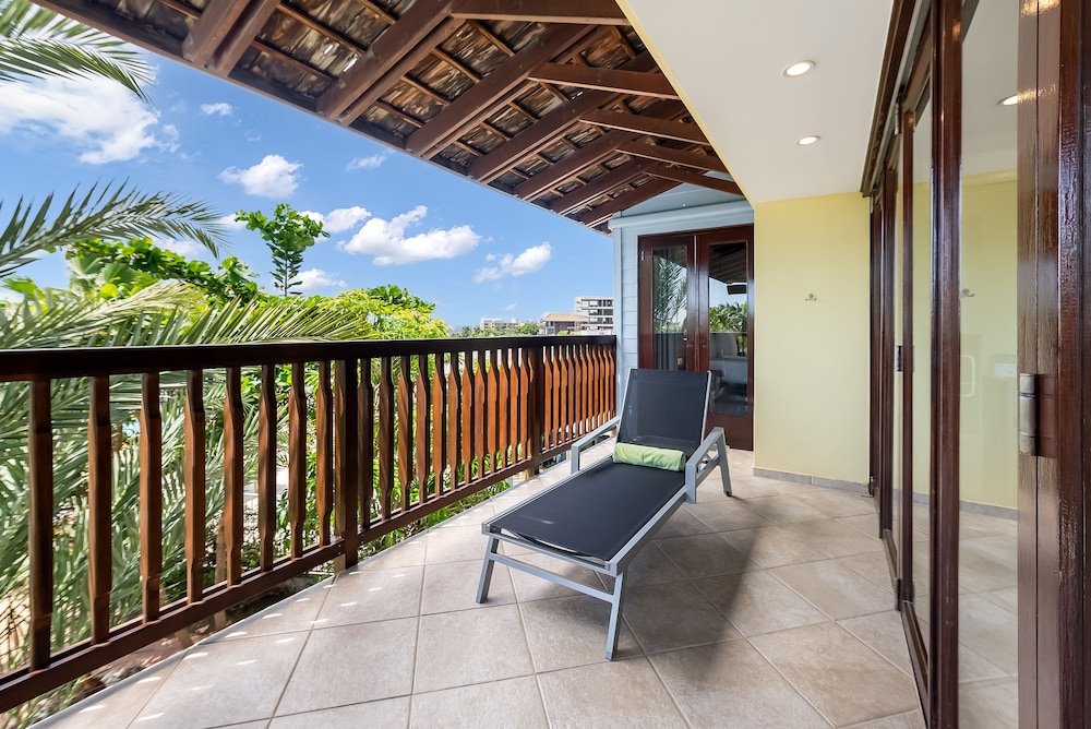 Lions Dive Beach Resort Curacao 37/72