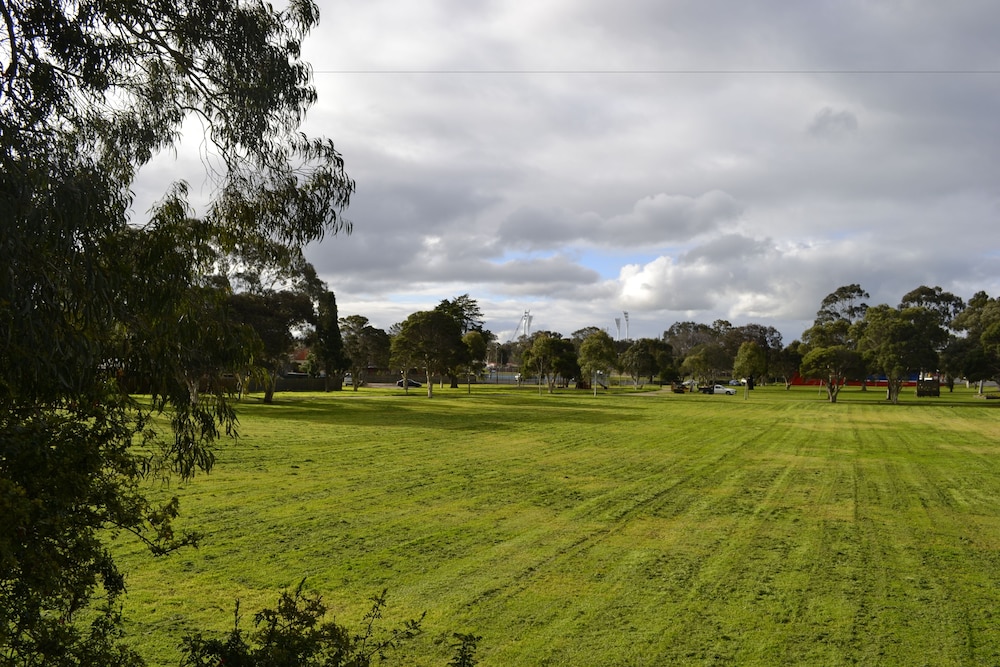 Parkside Motel Geelong 42/47