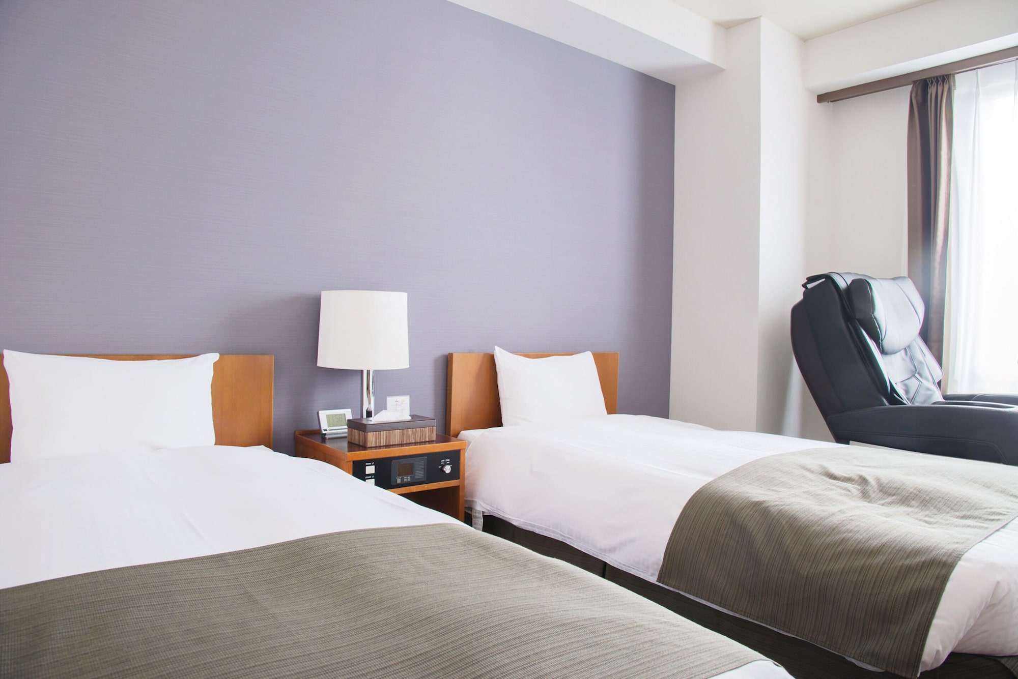 ROOM, TWIN BEDS, SMOKING