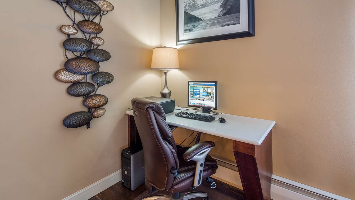 Best Western Plus Pioneer Park Inn 36/36