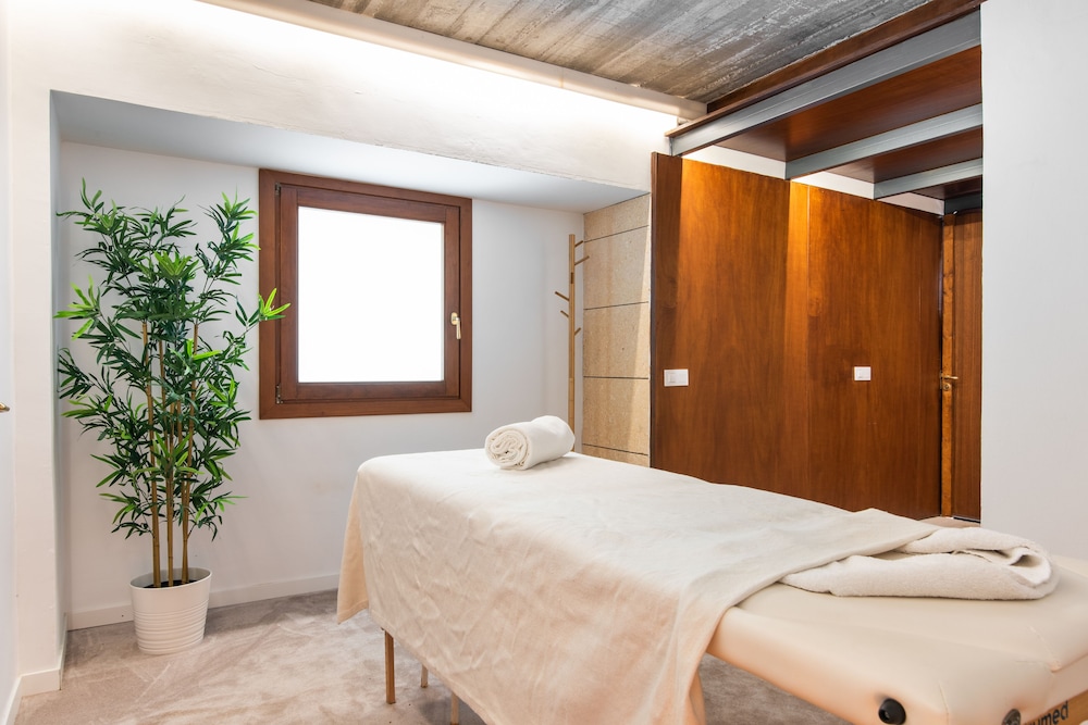 Hotel Can Moragues 15/50