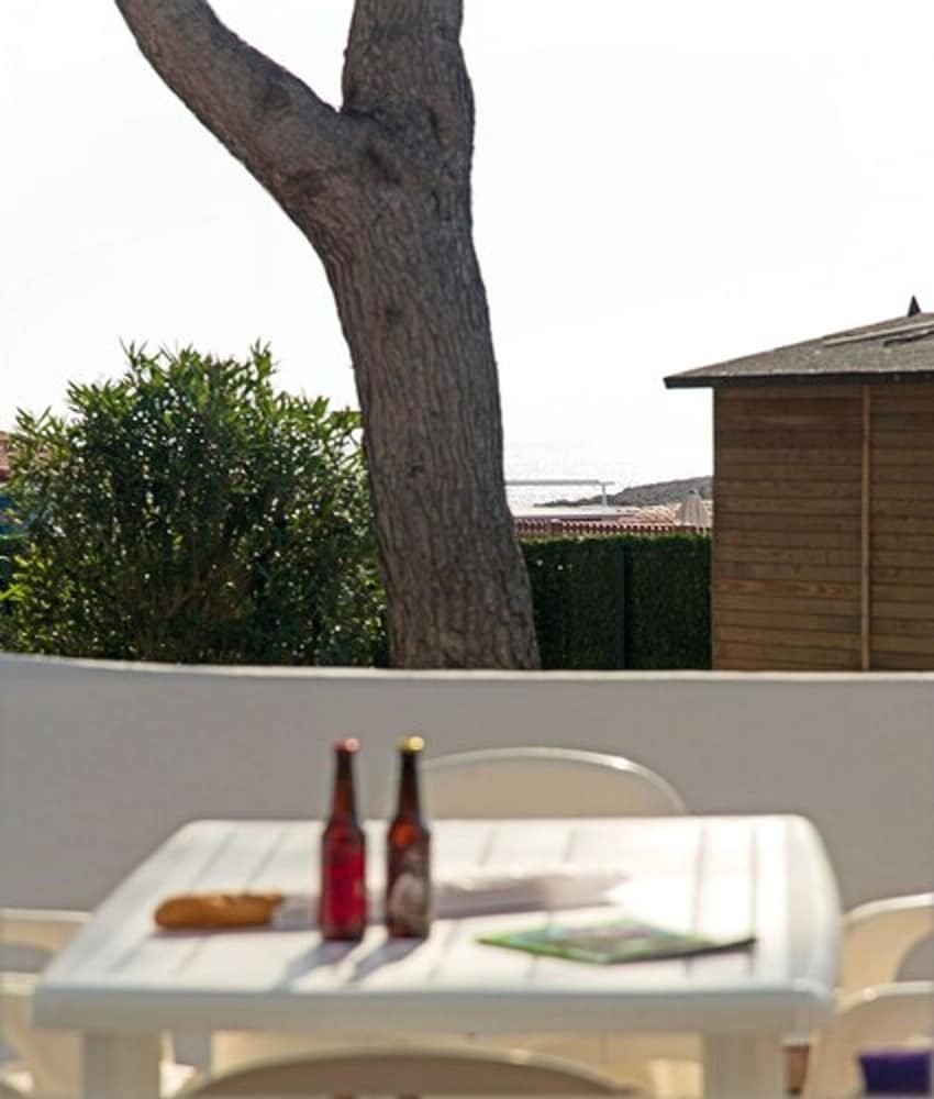 Cala Blanca Apartments 18/40