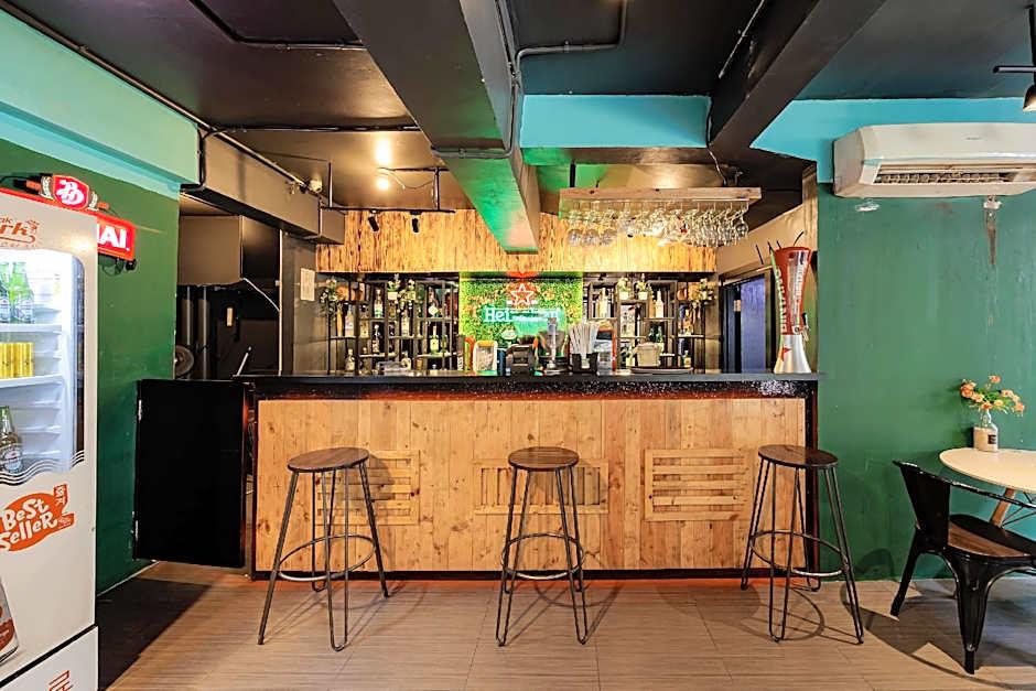 Sans Hotel Roxy Jakarta 52/60