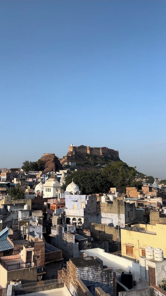 Juna Mahal 43/49
