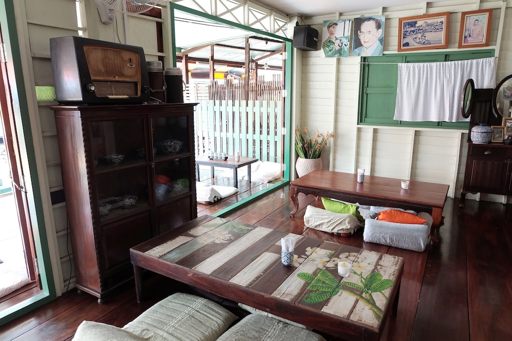 Baanrak Amphawa Homestay 42/61