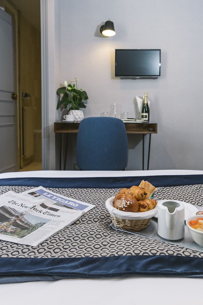 Hotel Saint Christophe 53/68