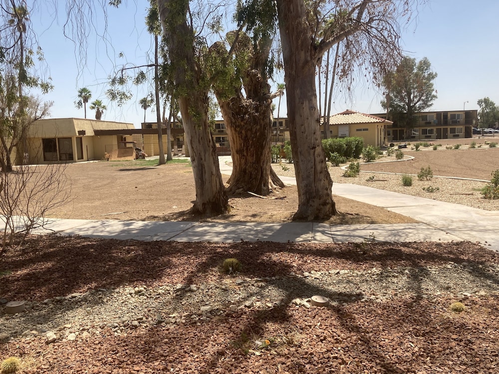 Travelodge by Wyndham Imperial/El Centro 43/48