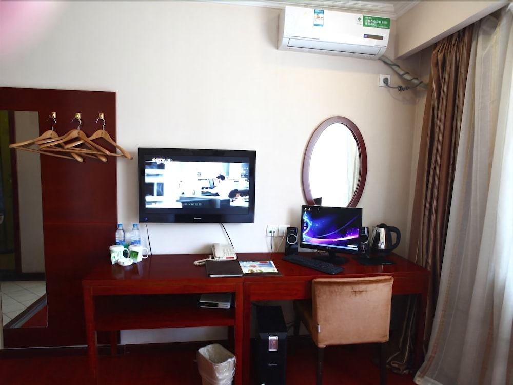 Greentree Inn Harbin Railyway Station Haicheng Street Express Hotel 13/17