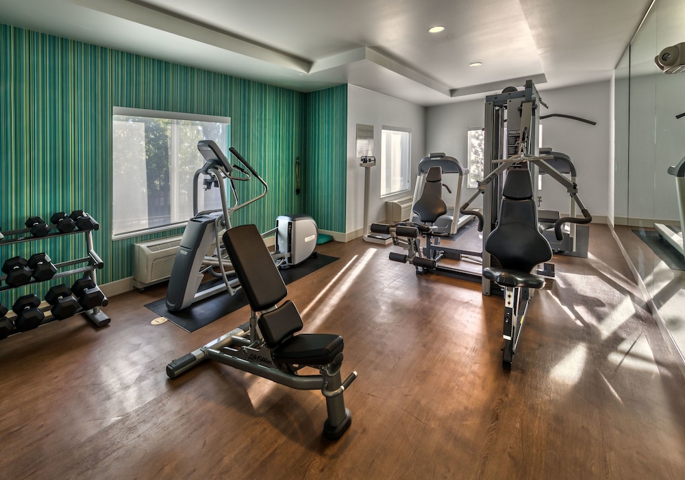 Holiday Inn Express Hotel Suites Reno Airport 32/51