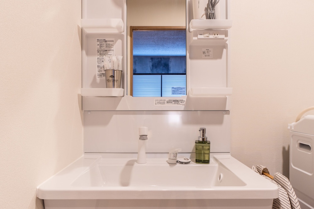 Residential Hotel 183 Naha [VR] 45/46
