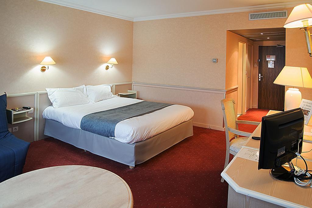 Standard, Double Bed