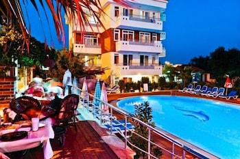 Irem Garden Hotel & Apartments in AVSALLAR