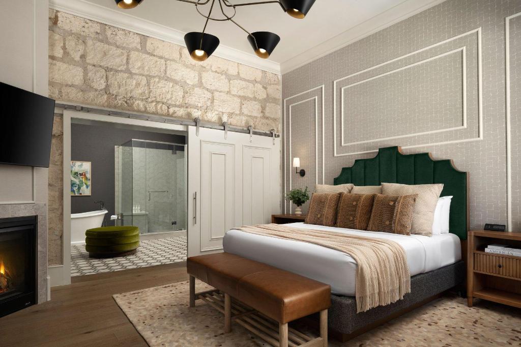 1 Bedroom, Signature, Suite, King Bed, Sofa, Garden Floor