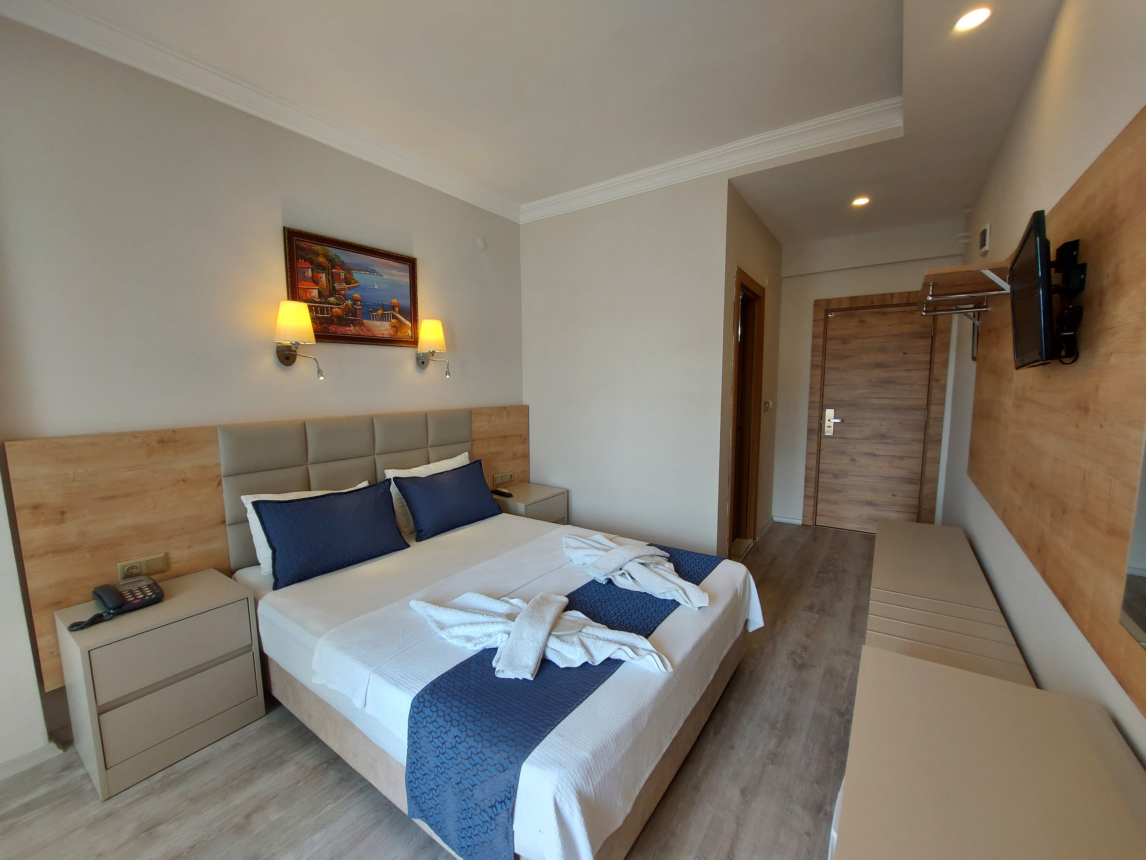 Afsin Hotel 7/47