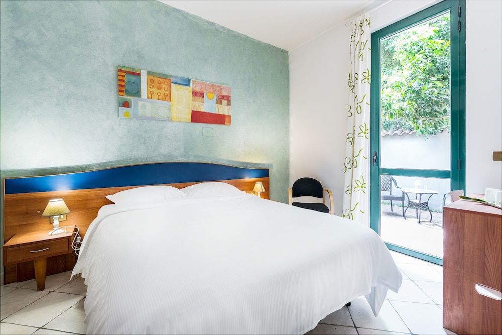 Hotel La Villetta 12/40