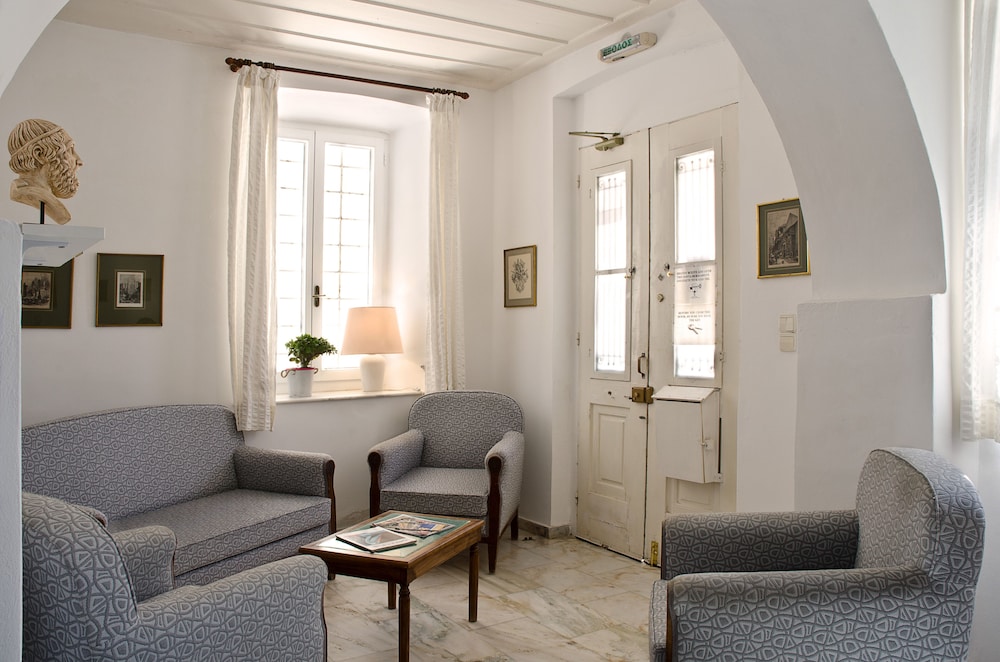 Hotel Omiros 32/50