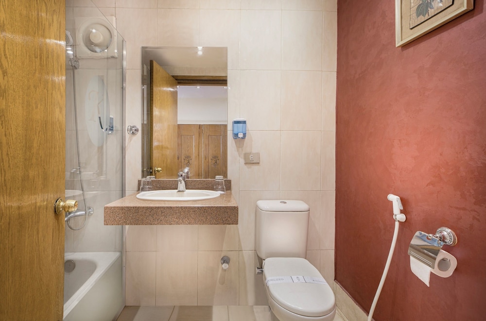 KANZY HOTEL 44/45
