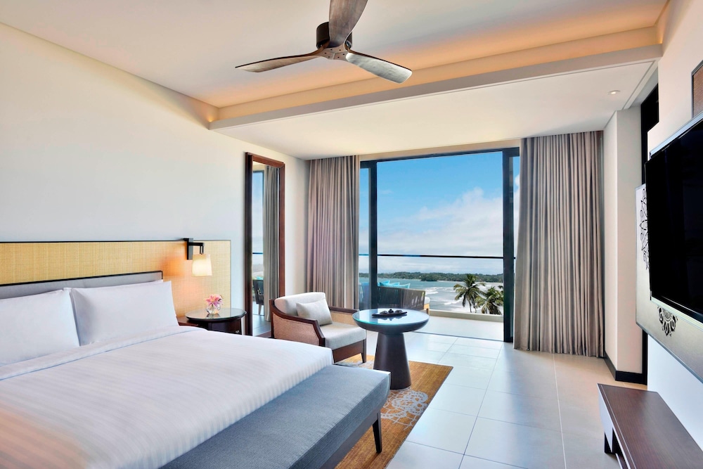 Weligama Bay Marriott Resort Spa 13/55