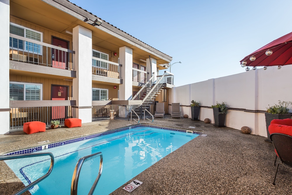 Rodeway Inn San Jose HWY-101 Tully Rd Exit 5/27